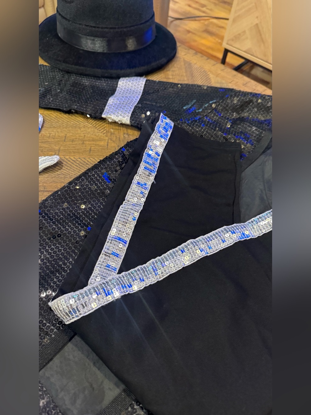 🎤 🎶 Michael Jackson 'Billie Jean' Sequins - Full Costume - Kids size 8-10 yrs 😎 - Picture 13 of 16